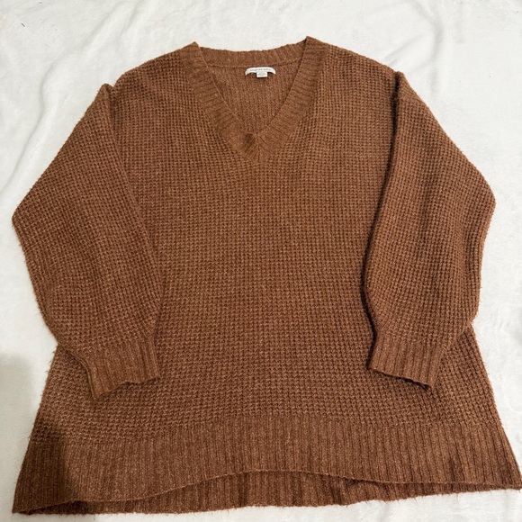 American Eagle Outfitters Brown V-Neck Sweater - Picture 1 of 4